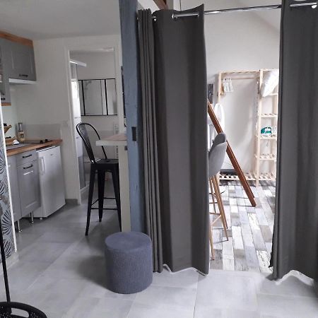 Le Mini Loft Montargis centre 1 à 3 personnes climatisation parking linge wifi freebox Netflix Apartamento Exterior foto