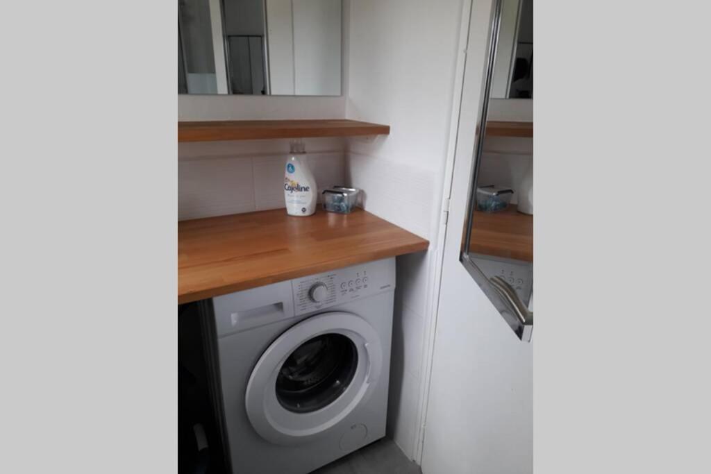 Le Mini Loft Montargis centre 1 à 3 personnes climatisation parking linge wifi freebox Netflix Apartamento Exterior foto