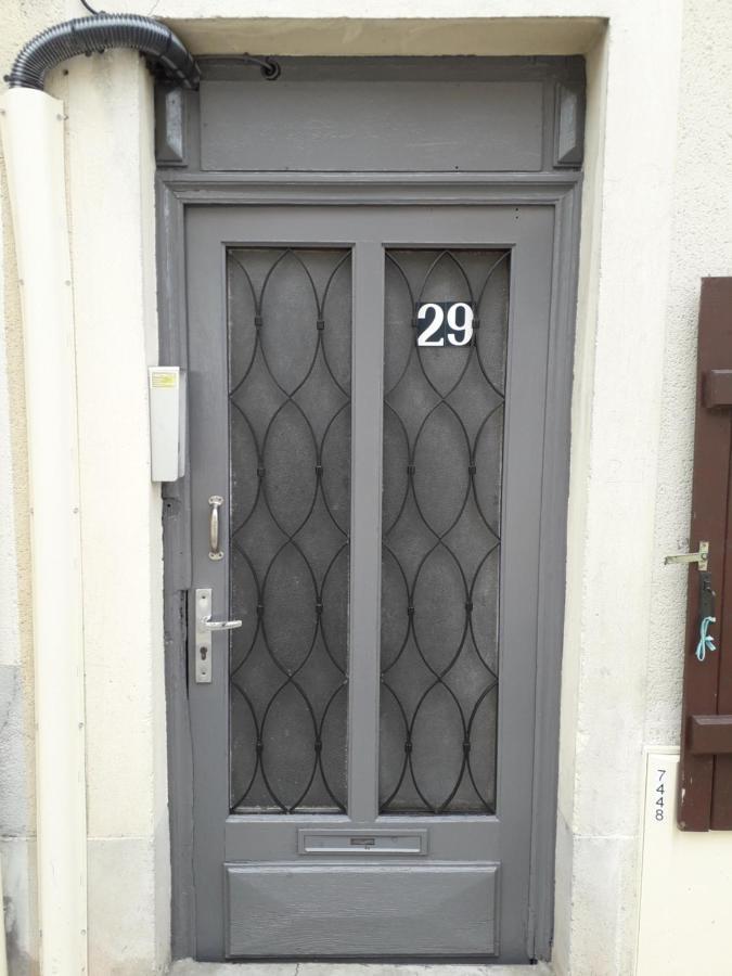 Le Mini Loft Montargis centre 1 à 3 personnes climatisation parking linge wifi freebox Netflix Apartamento Exterior foto