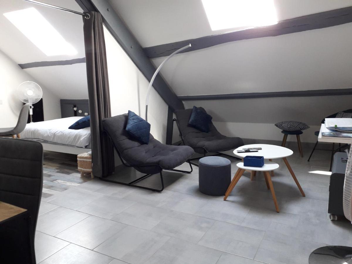 Le Mini Loft Montargis centre 1 à 3 personnes climatisation parking linge wifi freebox Netflix Apartamento Exterior foto
