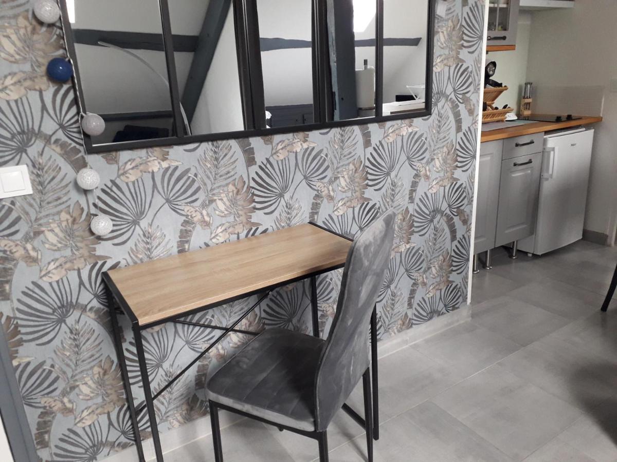 Le Mini Loft Montargis centre 1 à 3 personnes climatisation parking linge wifi freebox Netflix Apartamento Exterior foto